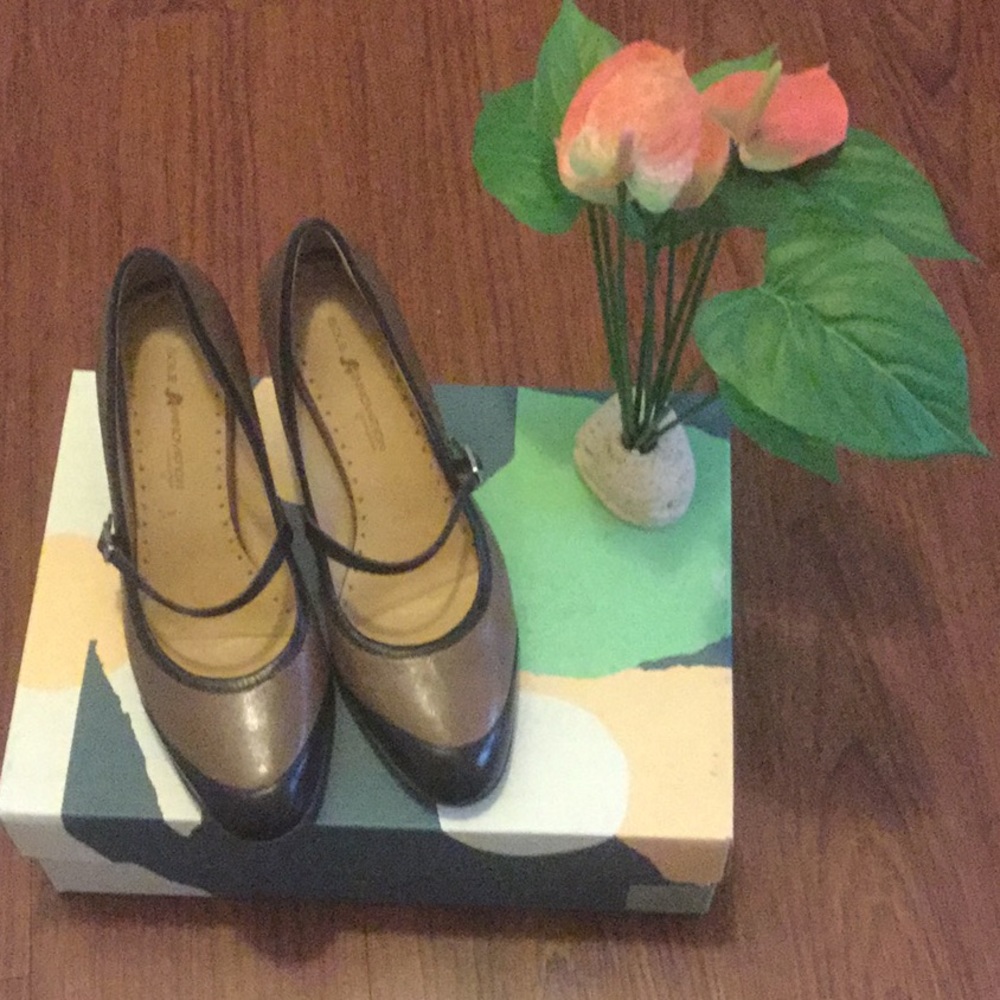 Rockport heels
